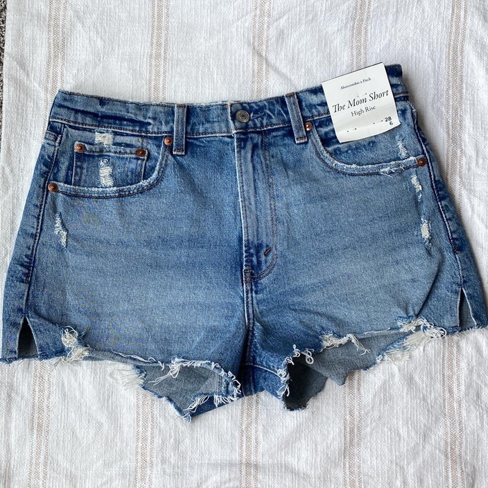 Abercrombie & Fitch The Mom short